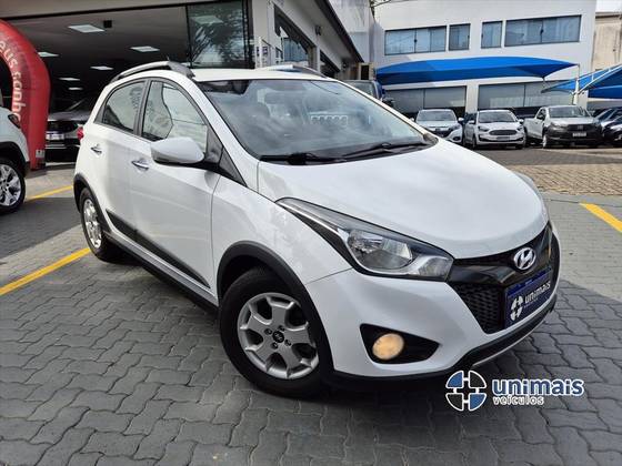 HYUNDAI HB20X 1.6 16V PREMIUM FLEX 4P AUTOMÁTICO HYUNDAI HB20X 1.6 16V PREMIUM FLEX 4P AUTOMÁTICO